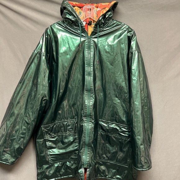 🔺SOLD🔺Vintage metallic green raincoat 80s hooded coat
Wippette raincoat - Picture 1 of 6